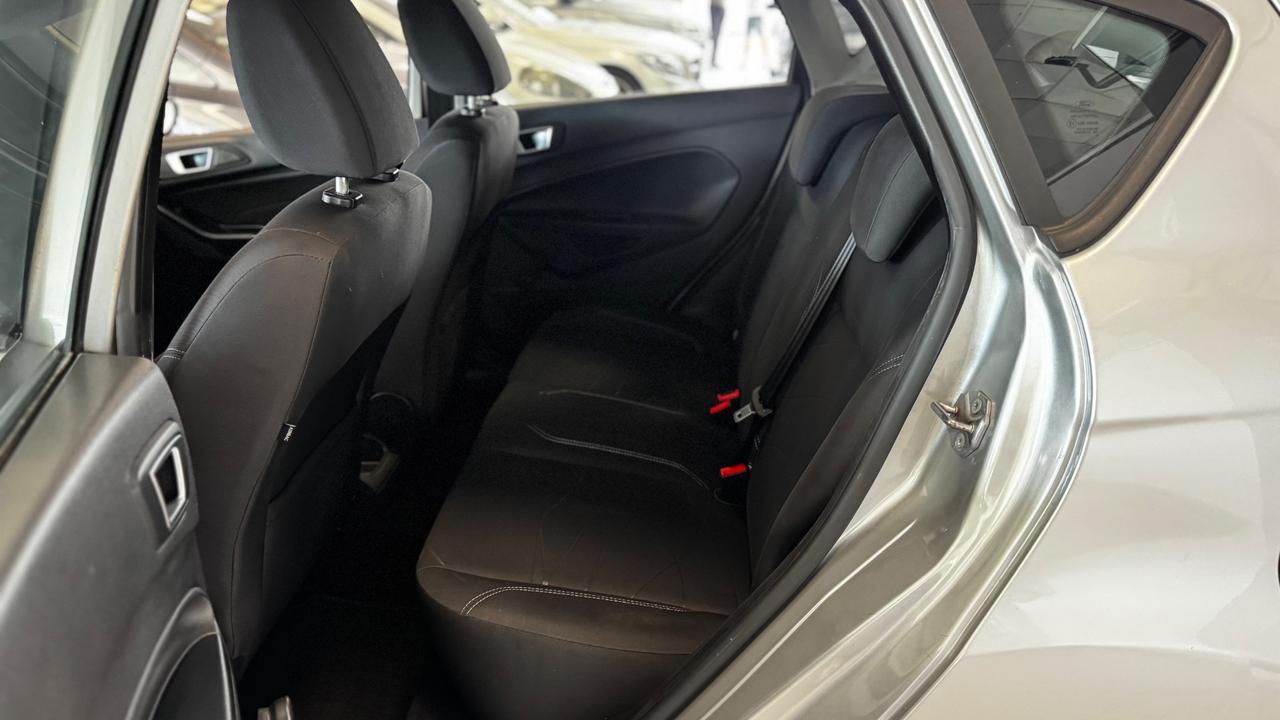 Ford Fiesta 1.5 TDCi 75CV 5 porte Business
