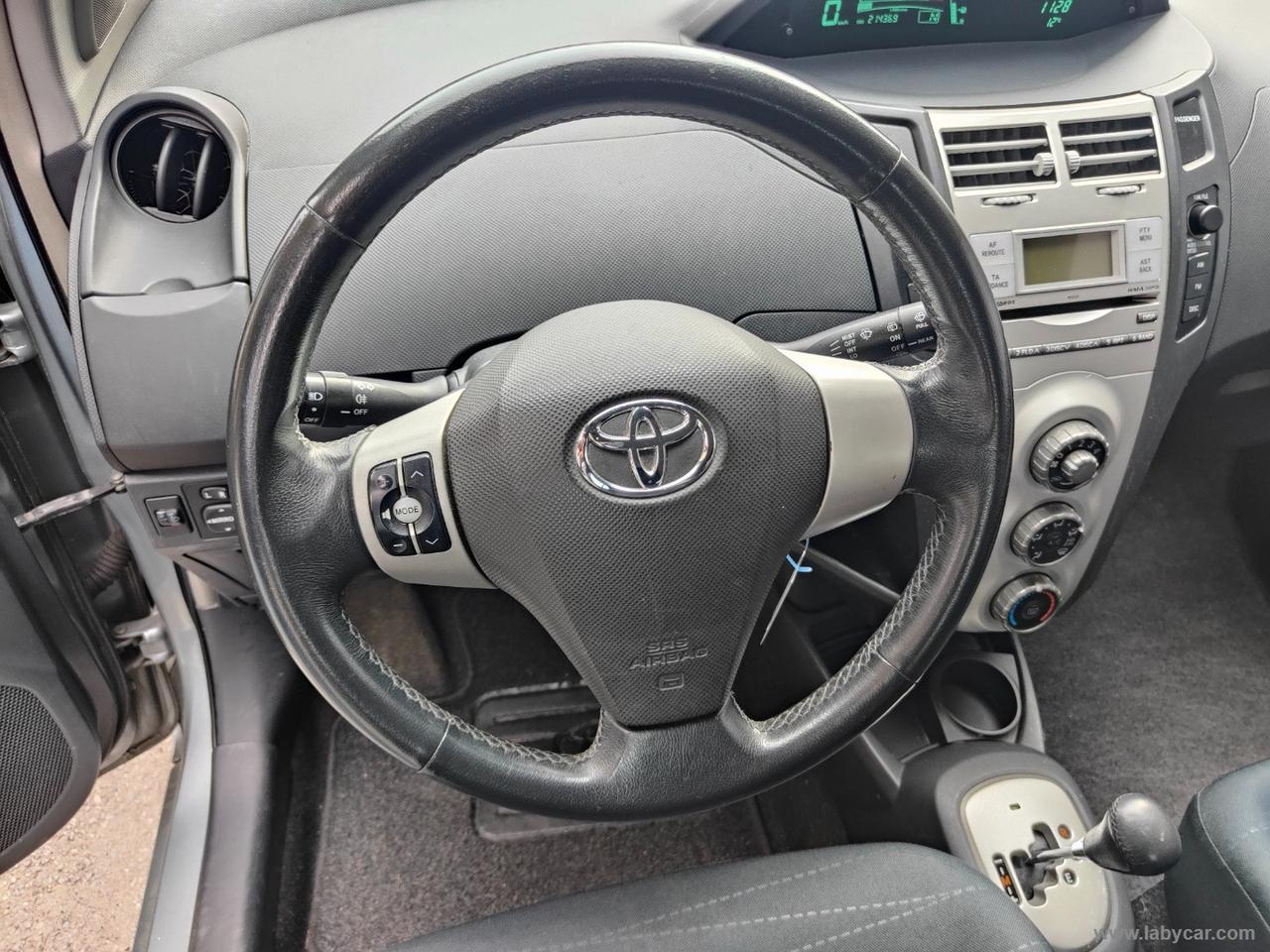 TOYOTA Yaris 1.4 D-4D 5p. AUTOMATICA NEOPATENTATI