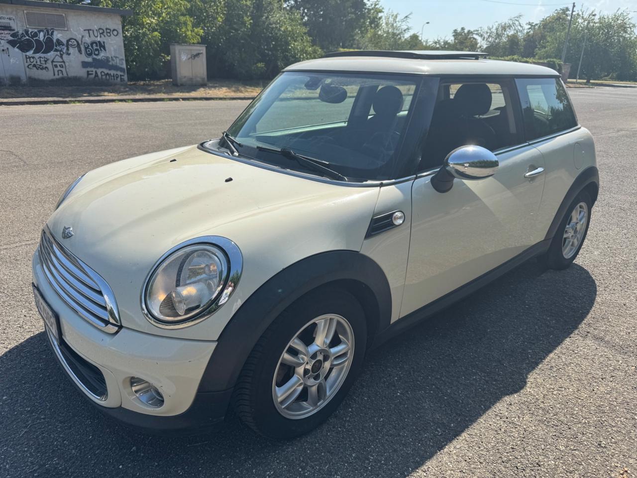 Mini 1.6 16V One (55kW)