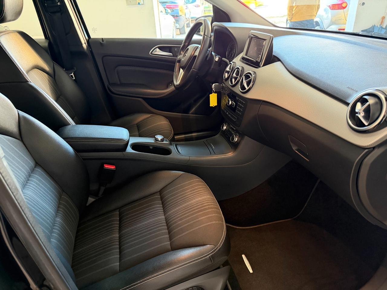 Mercedes-benz B 180 CDI Automatic Premium OK NEOPATENTATO