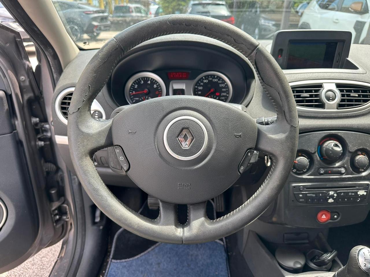 Renault Clio 1.2 16V 5 porte Dynamique