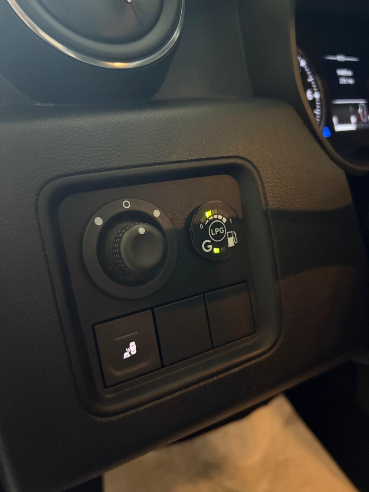 Dacia Duster 1.0 TCe 100 CV ECO-G 4x2 Prestige