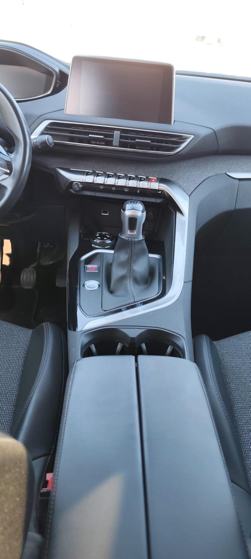 Peugeot 3008 BlueHDi 120 S&S Allure