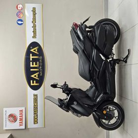 Yamaha X-Max 300 Tech Max - 2024