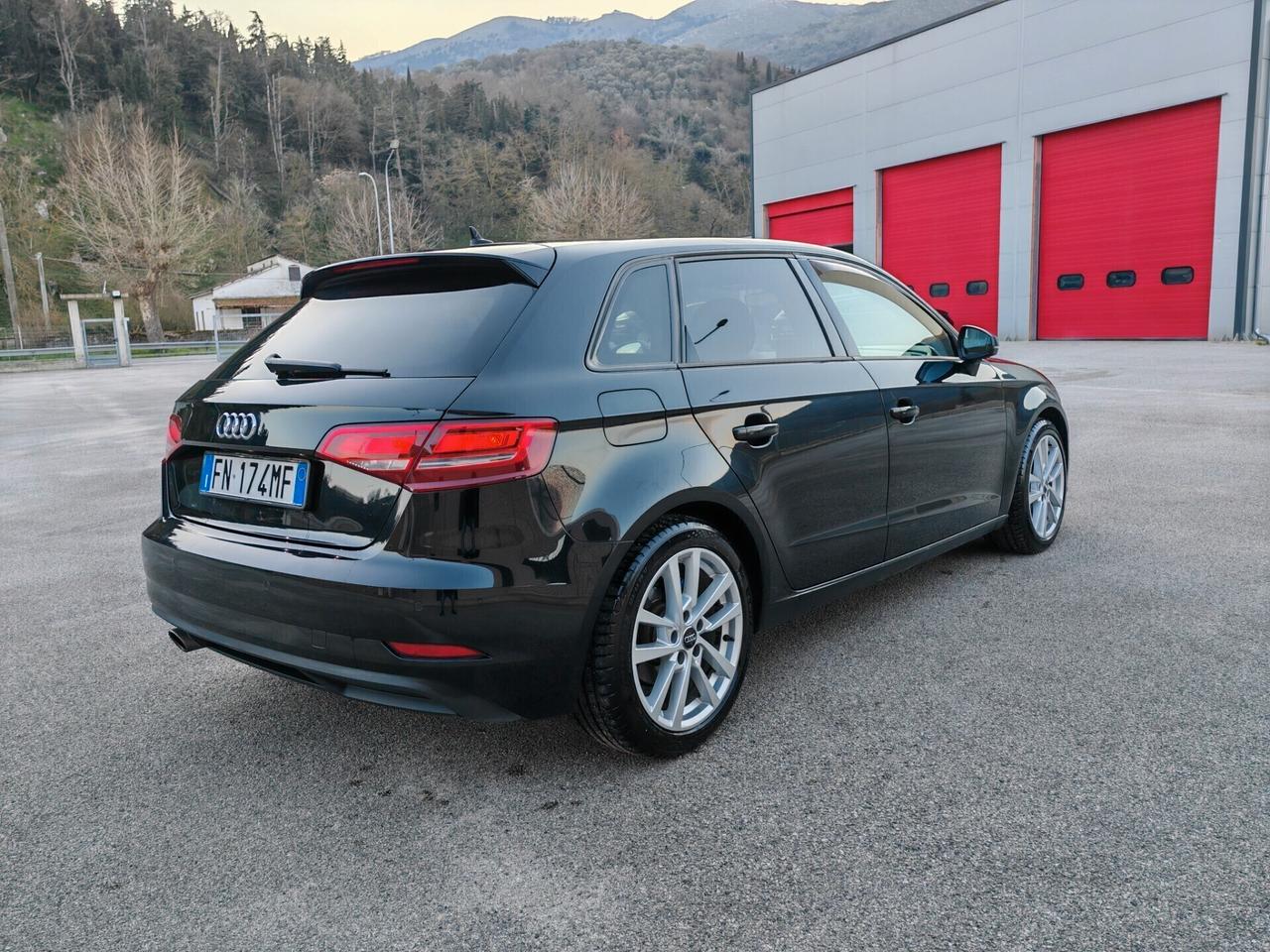 Audi A3 SPB 1.6 TDI 116 CV S tronic Sport