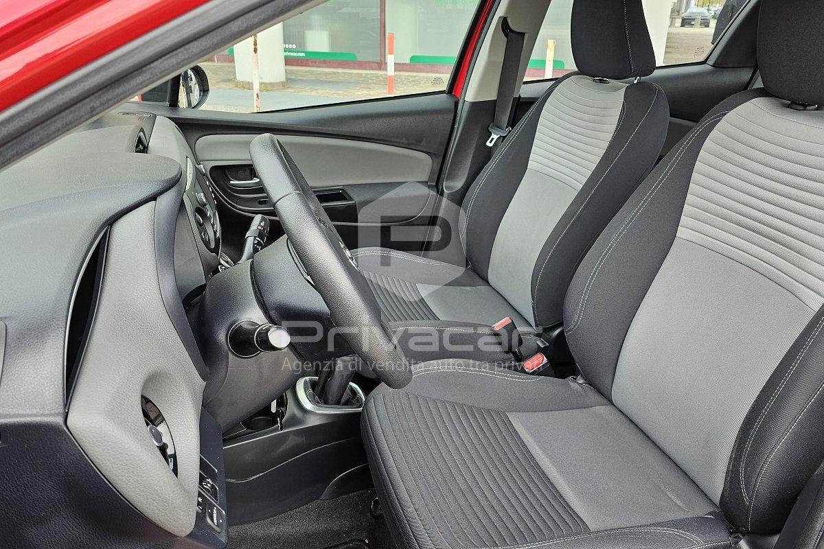 TOYOTA Yaris 1.0 72 CV 5 porte Active