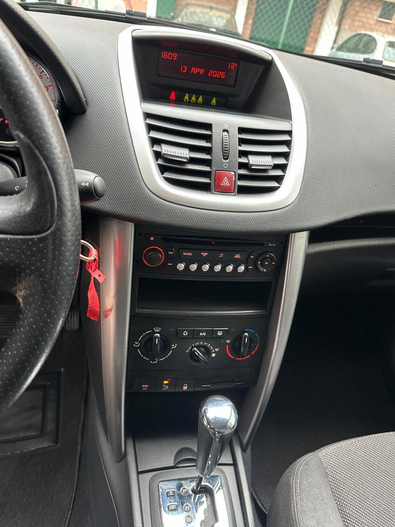 Peugeot 207 1.6 109CV aut. (12 RATE)