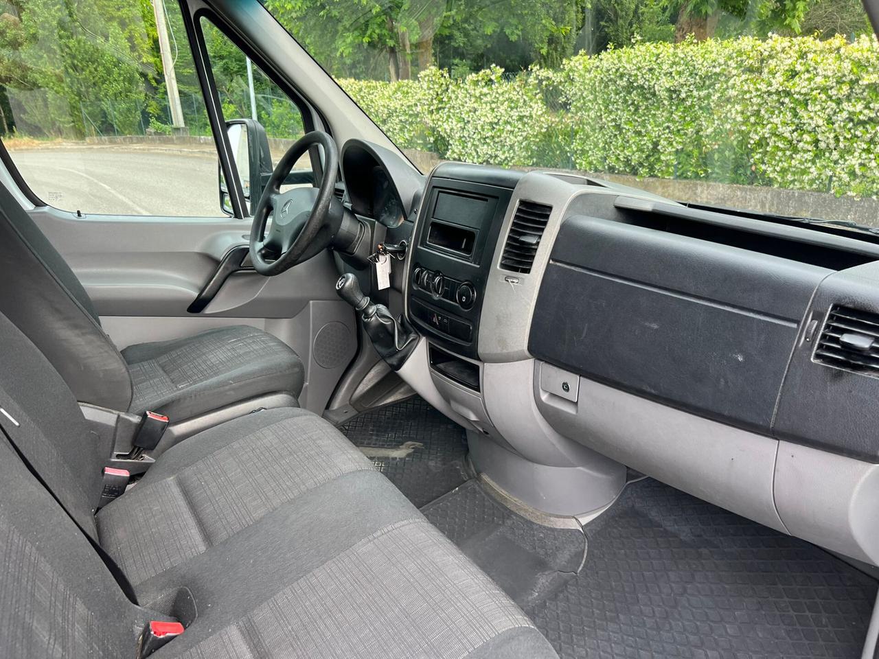 Mercedes sprinter 311 CDI 84 kW 114 cavalli Cabinato