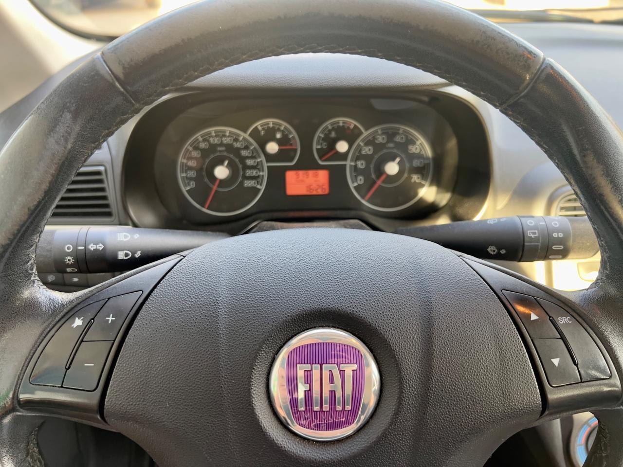 Fiat Grande Punto 1.3 MJT 75 CV 5 porte Dynamic