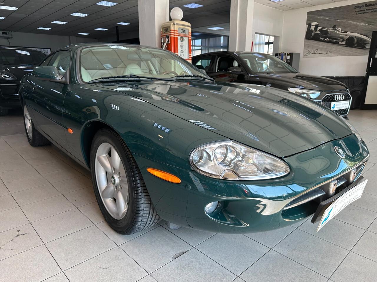JAGUAR XK8 COUPE' UNICOPROP. PARI AL NUOVO ISCRITTO ASI