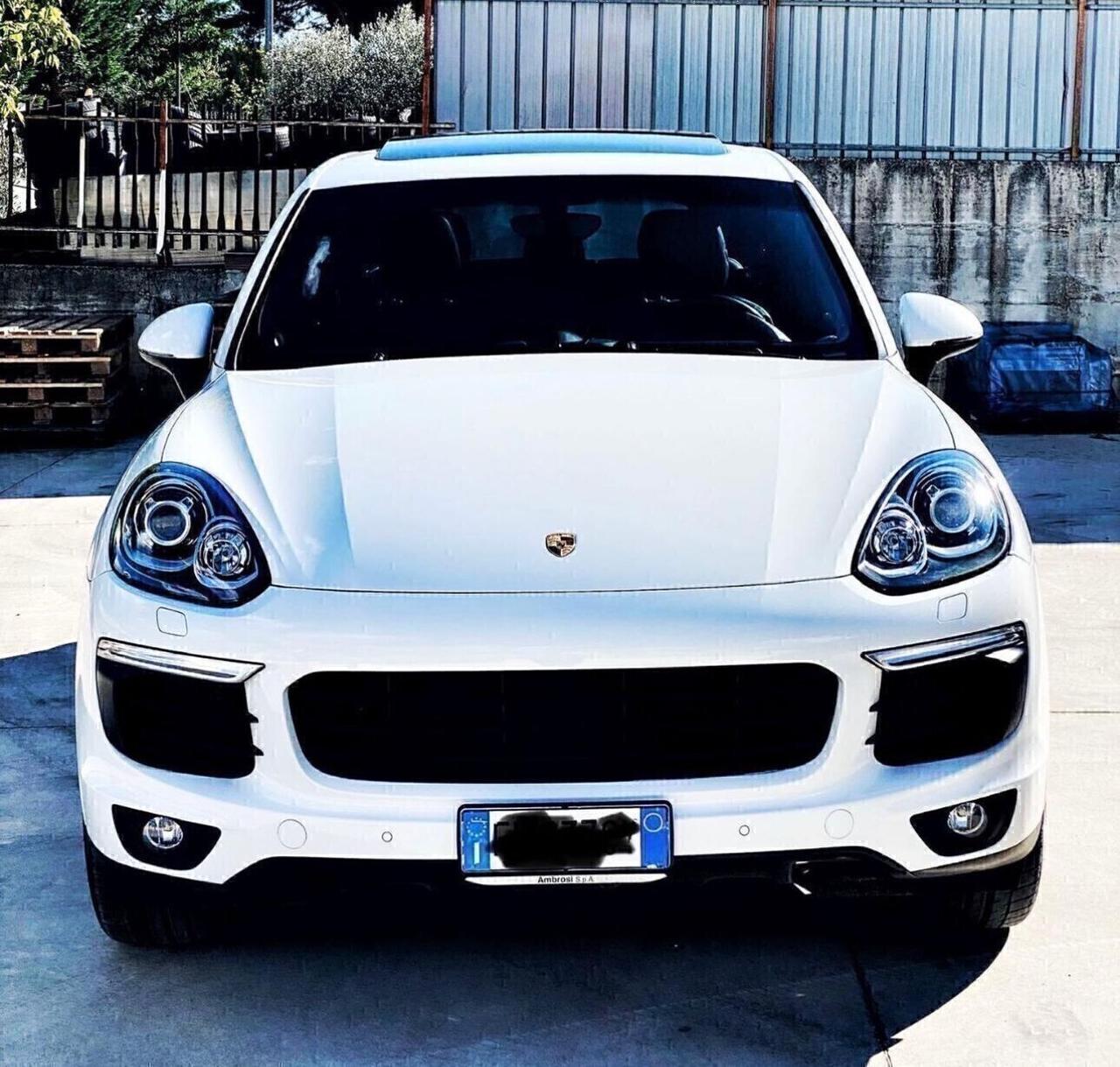 Porsche Cayenne 3.0 Diesel Platinum Edition cv 250