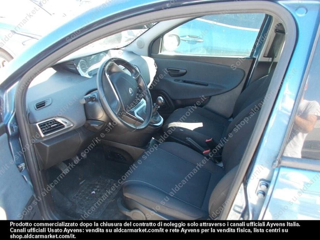 Lancia Ypsilon 1.0 FireFly 5 porte S&S Hybrid Ecochic Gold