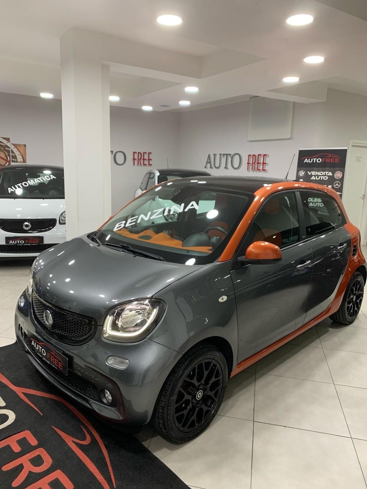 Smart ForFour EDITION#1