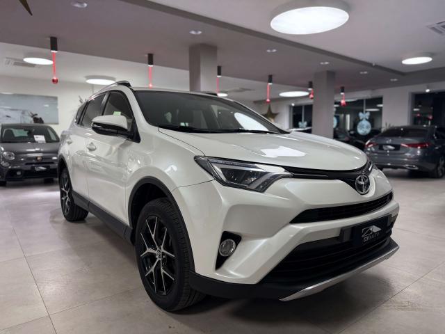 Toyota RAV 4 2.0 d-4d Lounge 2wd mt