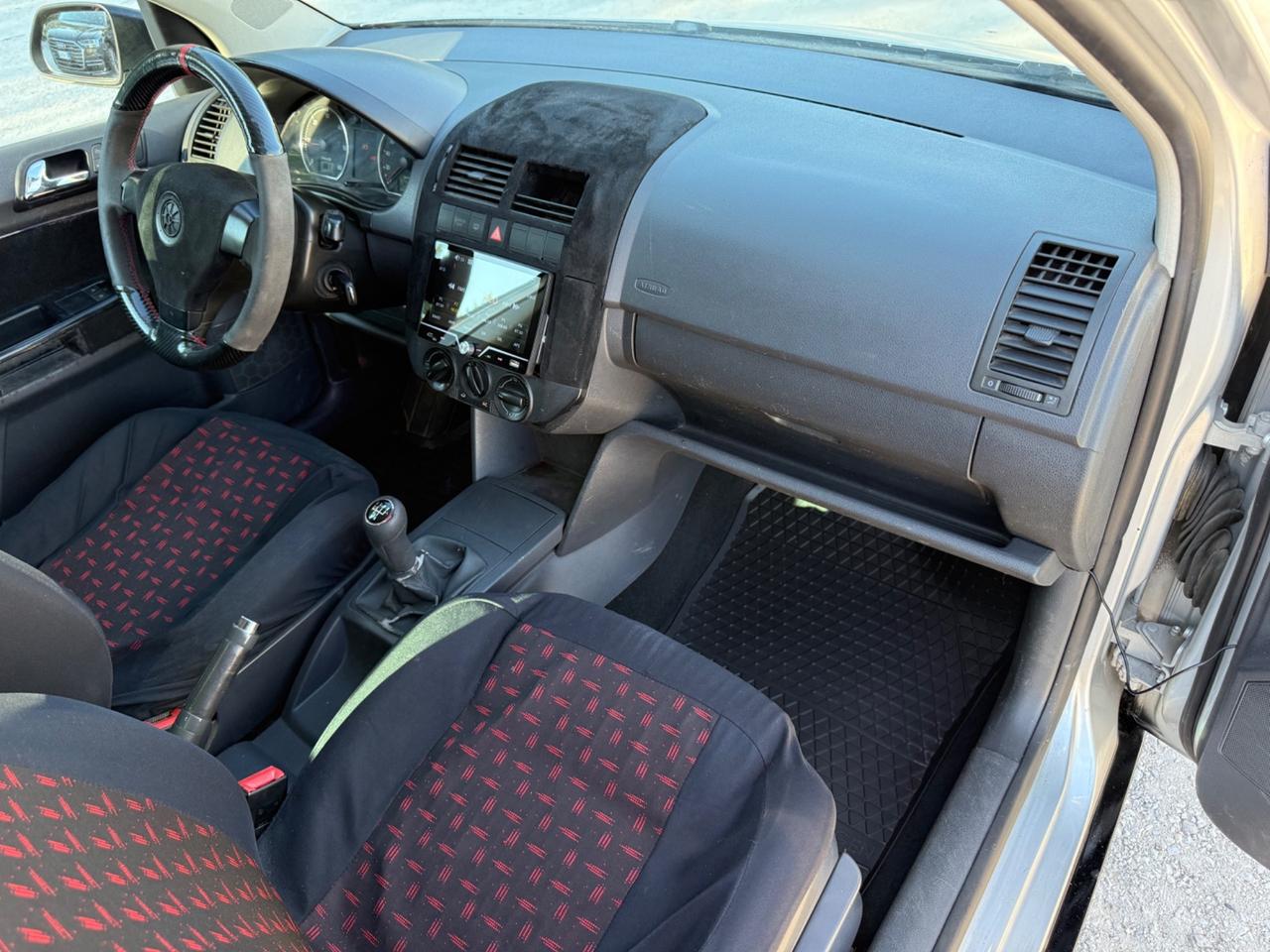 Volkswagen Polo 1.4/80CV TDI 5p. Sportline