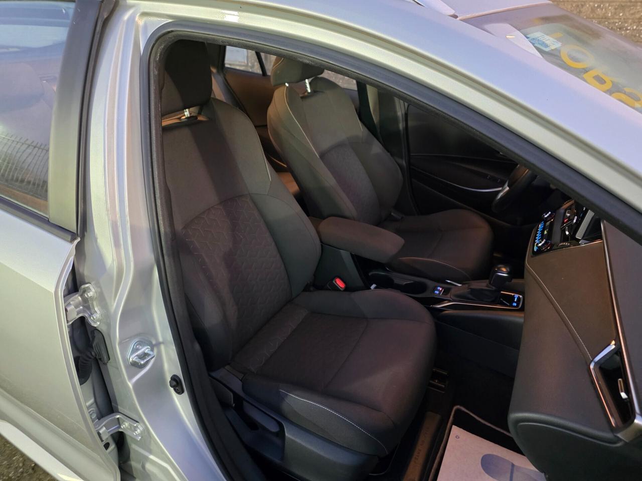 Toyota Corolla Touring Sports 1.8 Hybrid Business Tech