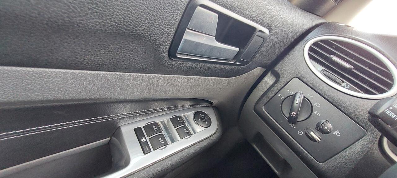 FOCUS 1,6 DIESEL 110 CV TITANIUM TELEFONO LEGA POCHI KM PELLE IMPECCABILE FULL FULL