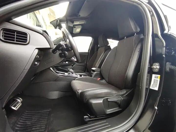 DS3 3 Crossback PureTech 155 aut. So Chic