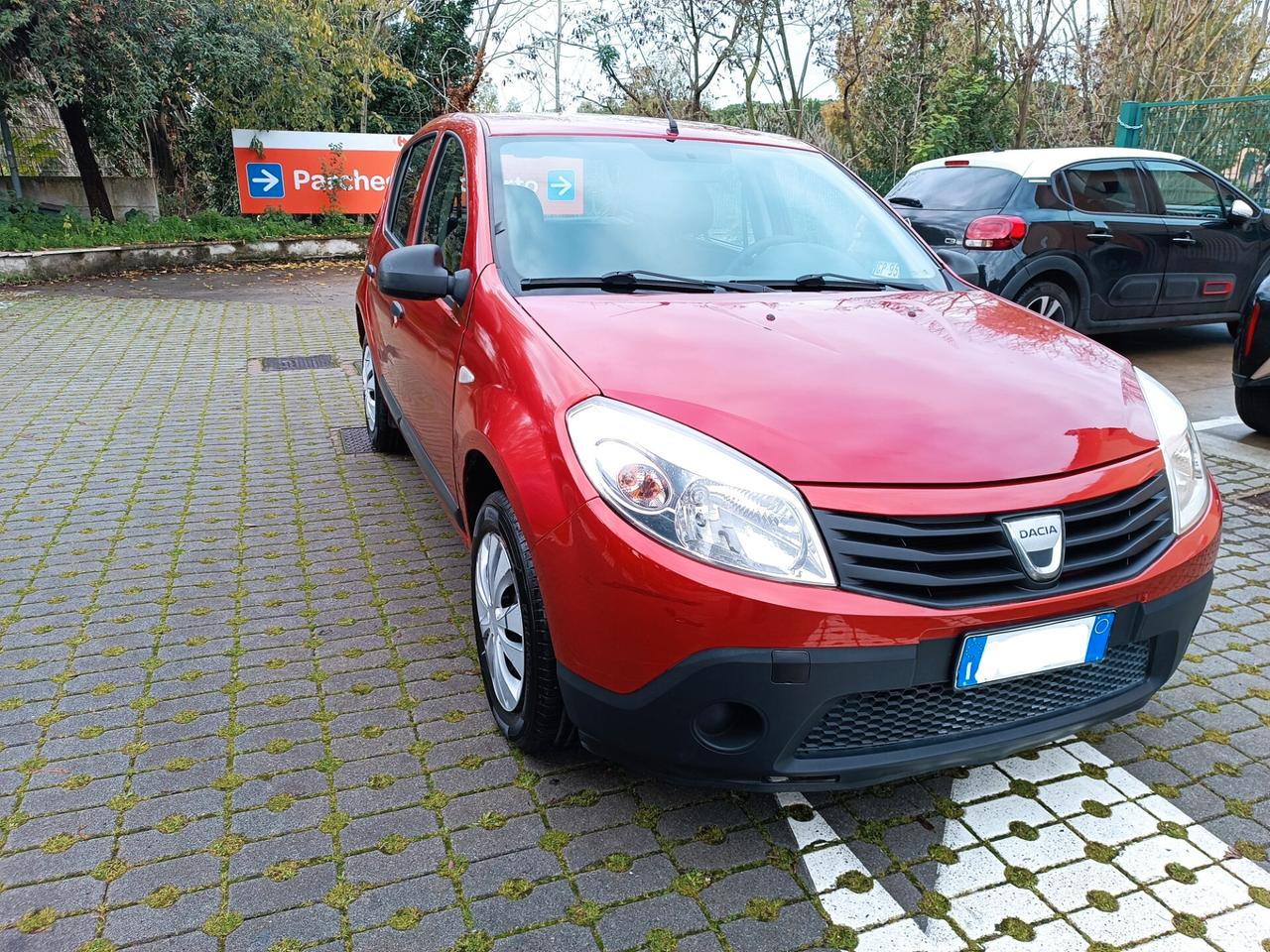 Dacia Sandero 1.2 16V Embleme