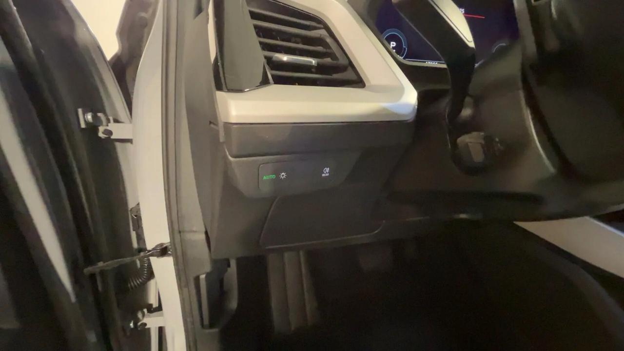 Audi Q4 35 e-tron Business