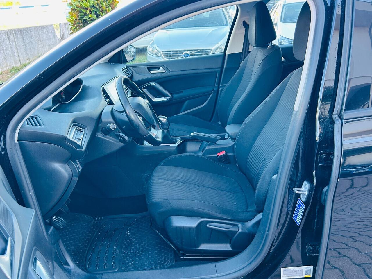 Peugeot 308 1.6 HDi 92 CV SW Business