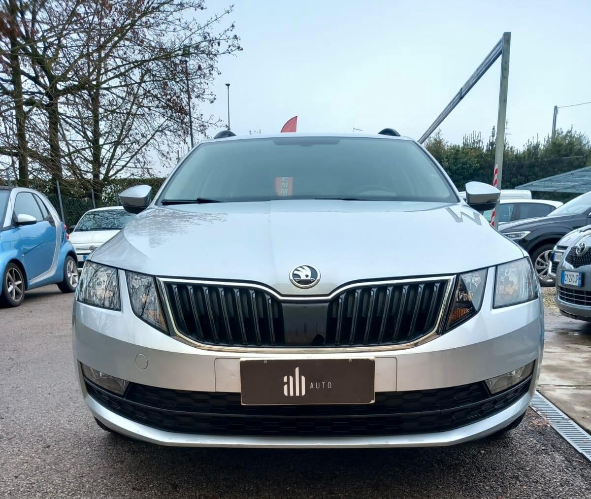 Skoda Octavia 1.6 TDI SCR 115 CV DSG Wagon Style