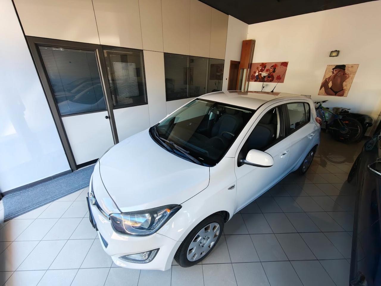 Hyundai i20 1.2 5p. BlueDrive GPL Sound Edition FRIZIONE NUOVA!!!!!!!