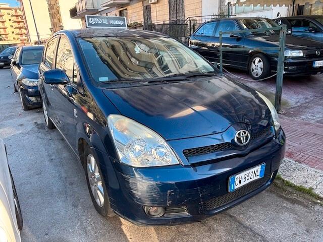 Toyota Corolla Verso 7 posti Anche permuta