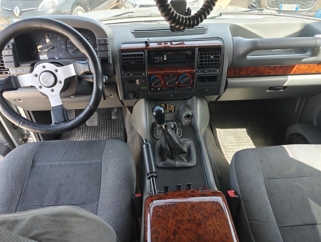 Land Rover Discovery 2.5 Tdi modello 300