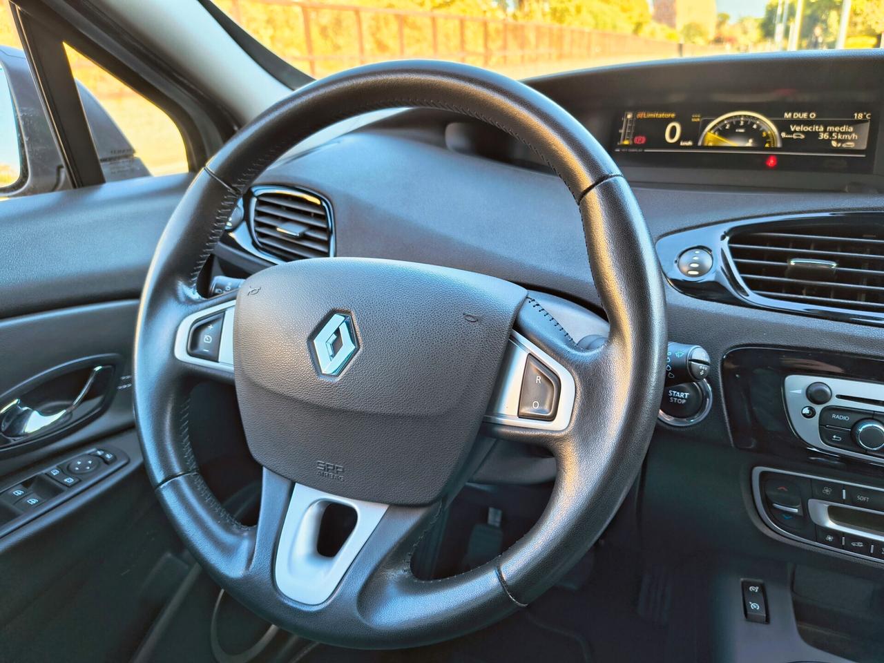 RENAULT SCENIC XMOD SOLO 130.000 1.5 DIESEL KM 2013