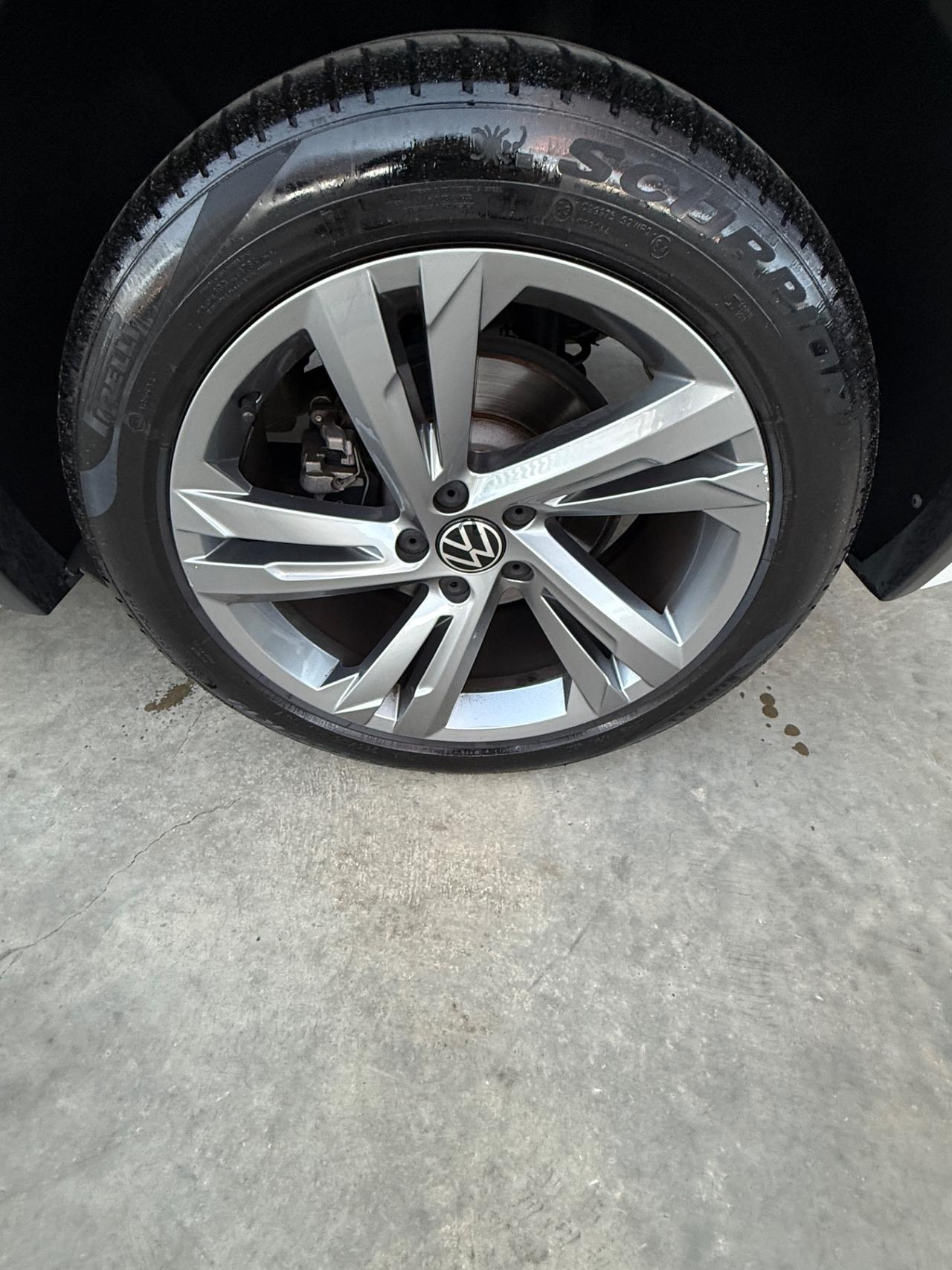 Volkswagen Tiguan 1.5 TSI 150 CV DSG ACT R-Line