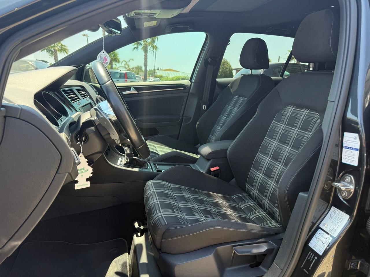 Volkswagen Golf 7 GTD TDI DSG 5p. SPORT & SOUND TETTO PANORAMICO