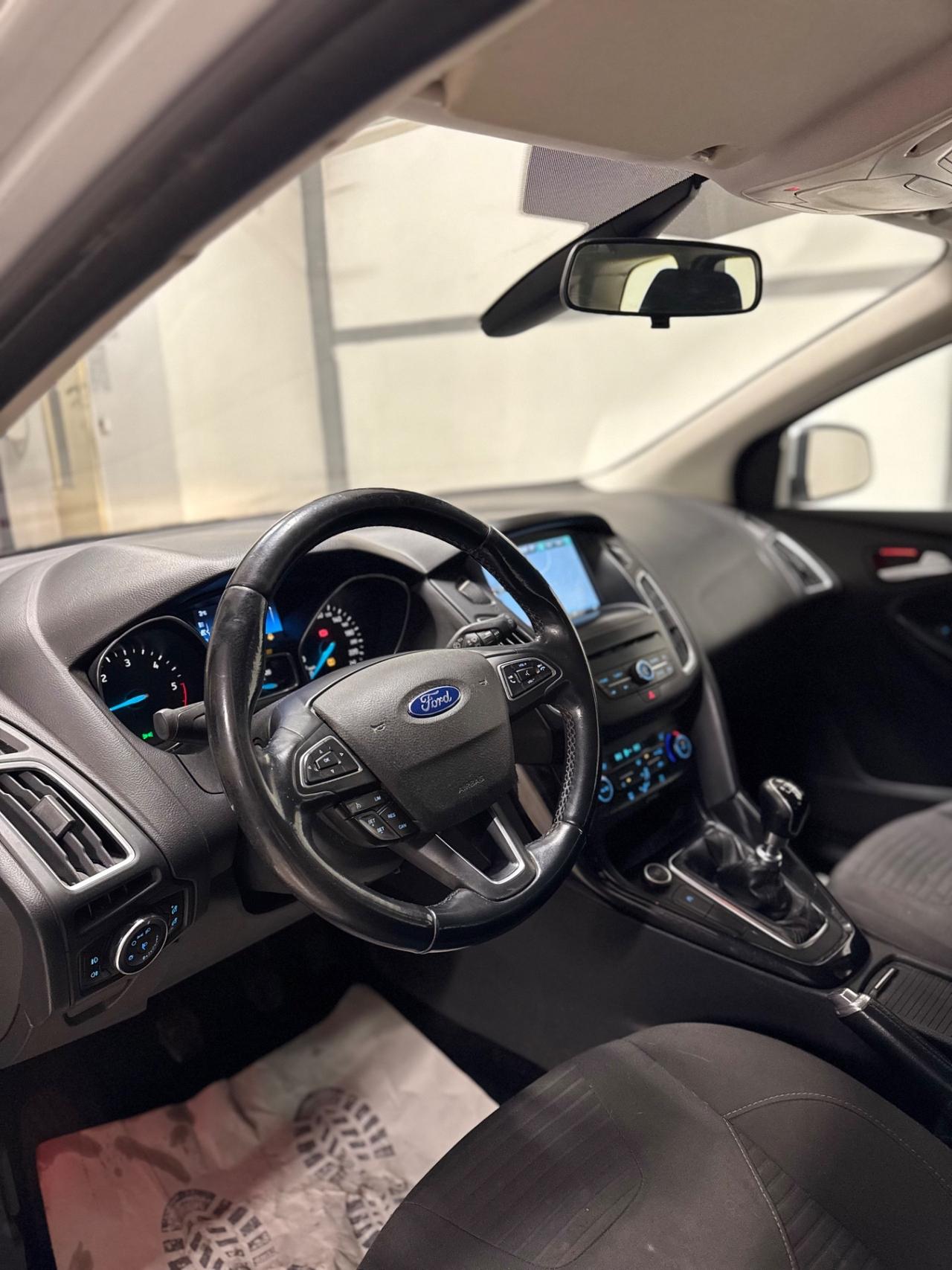 Ford Focus 1.5 TDCi 120 CV Start&Stop Powershift Titanium