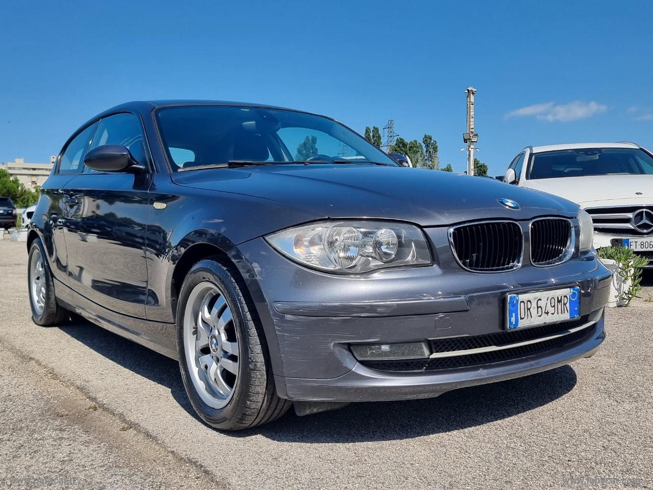 BMW 120i 3p. Futura