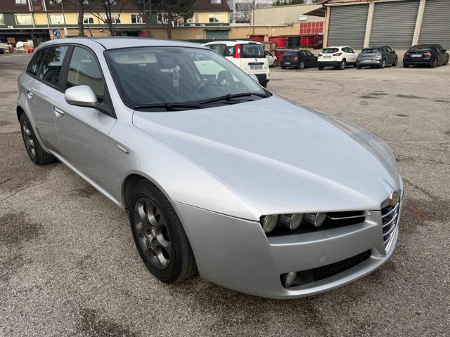 ALFA ROMEO 159 174,024km 1.9jtdm Sportwagon perfetta di meccanica