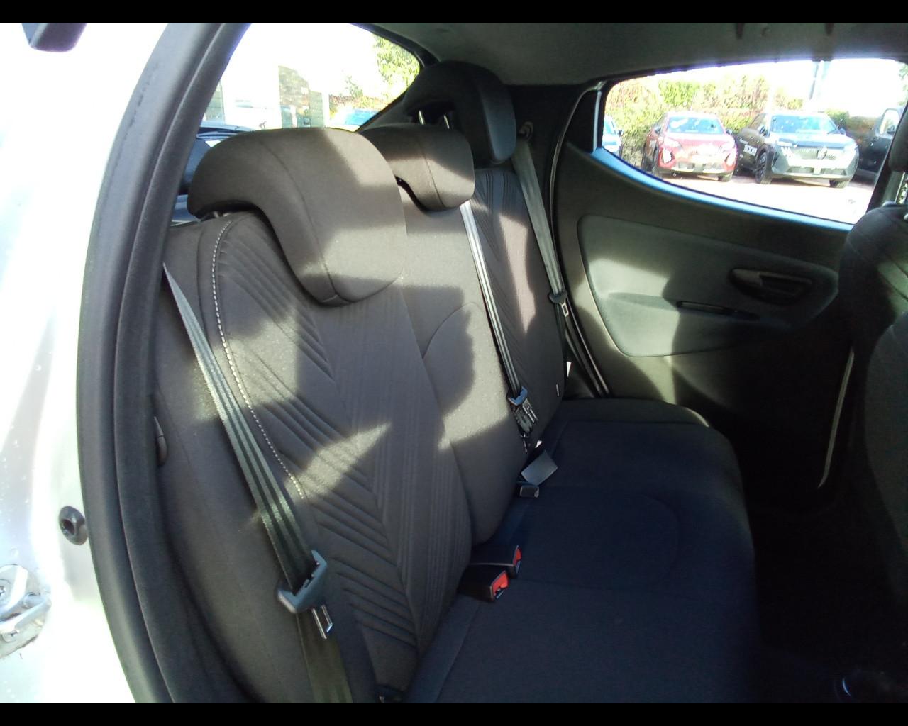 LANCIA Ypsilon 3ª serie - Ypsilon 1.0 FireFly 5 porte S&S Hybrid Ec