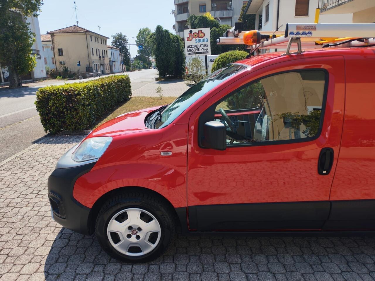 Fiat Fiorino 1.3 MJT 95CV Combinato Adventure