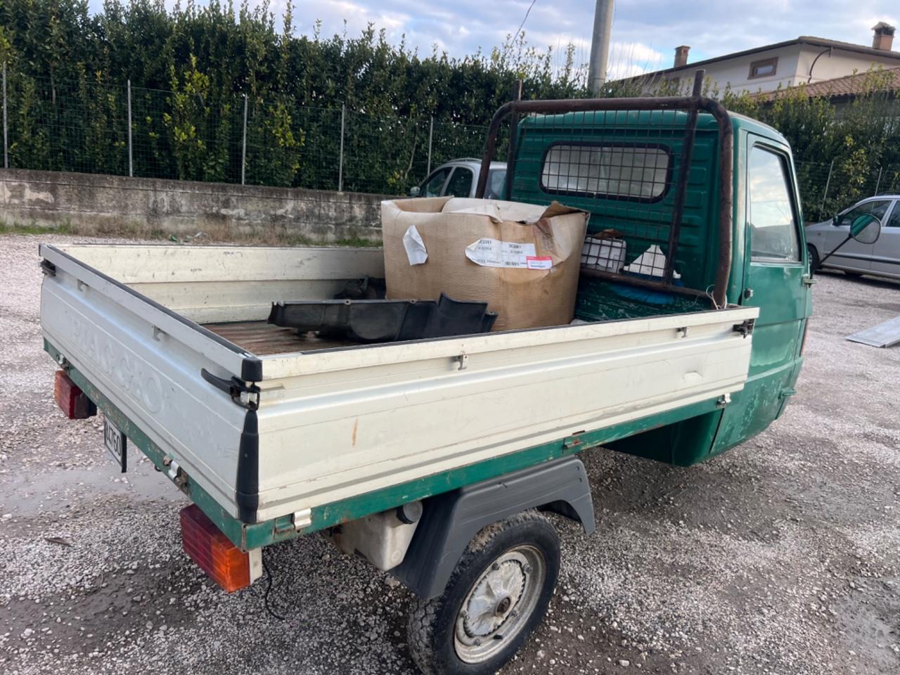 Ape Piaggio 703tm da rivedere motore
