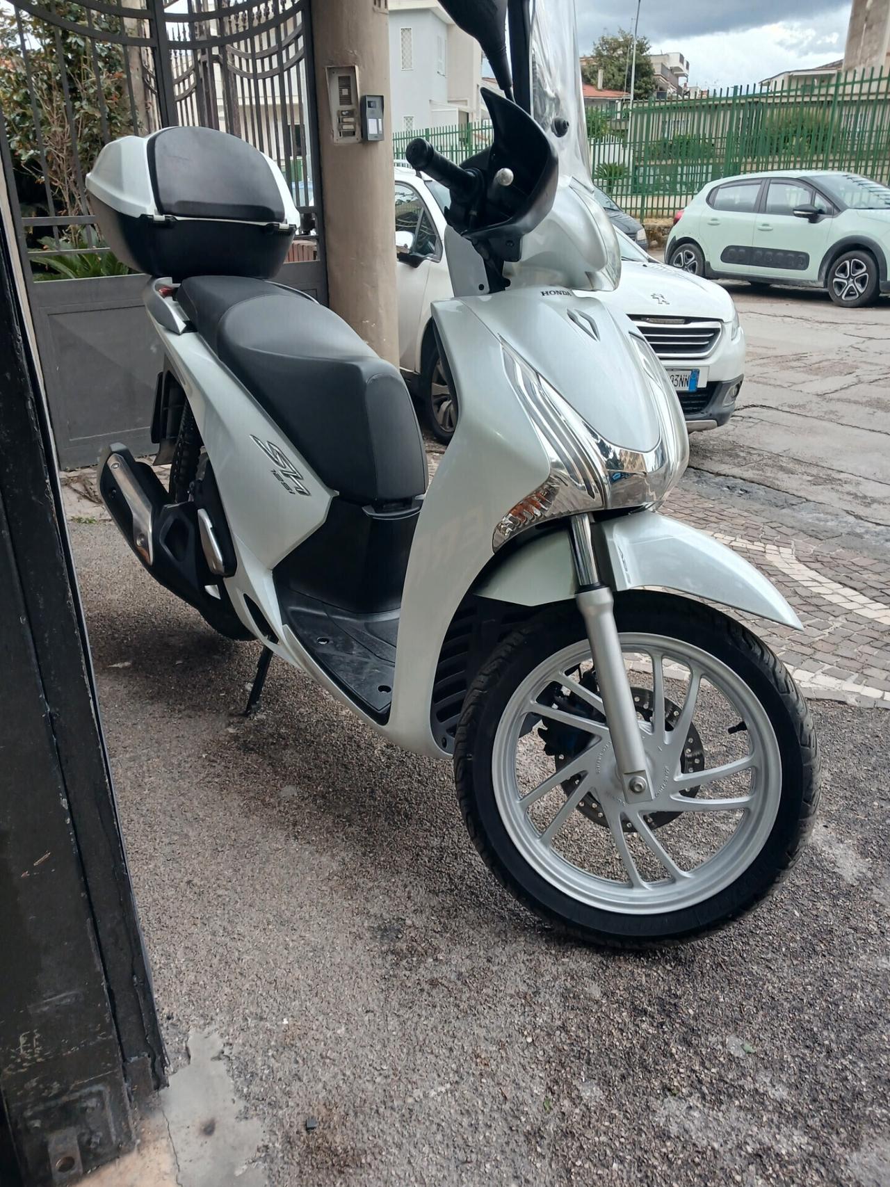 Honda SH 125 ABS GARANTITO 12 MESI