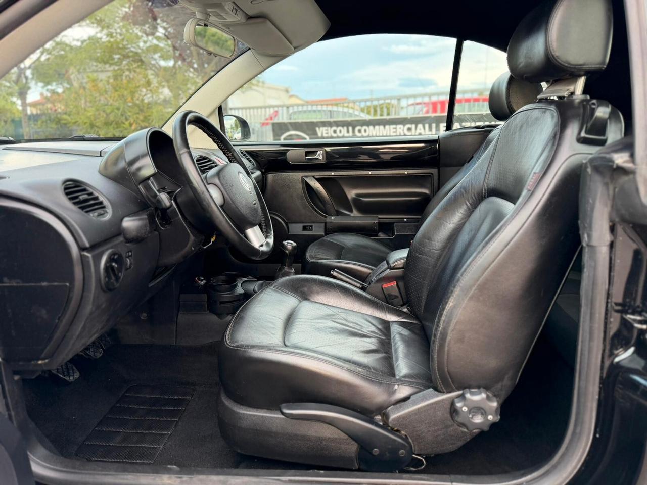 Volkswagen New Beetle 1.4 16V Cabrio