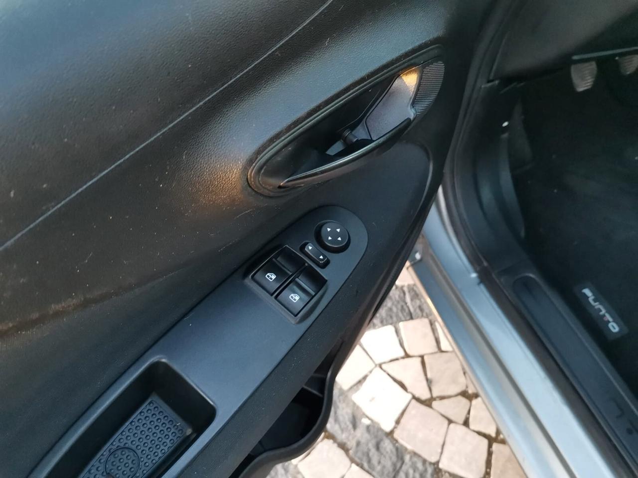 Fiat Punto Evo 1.4 5 porte Dynamic EasyPower Gpl