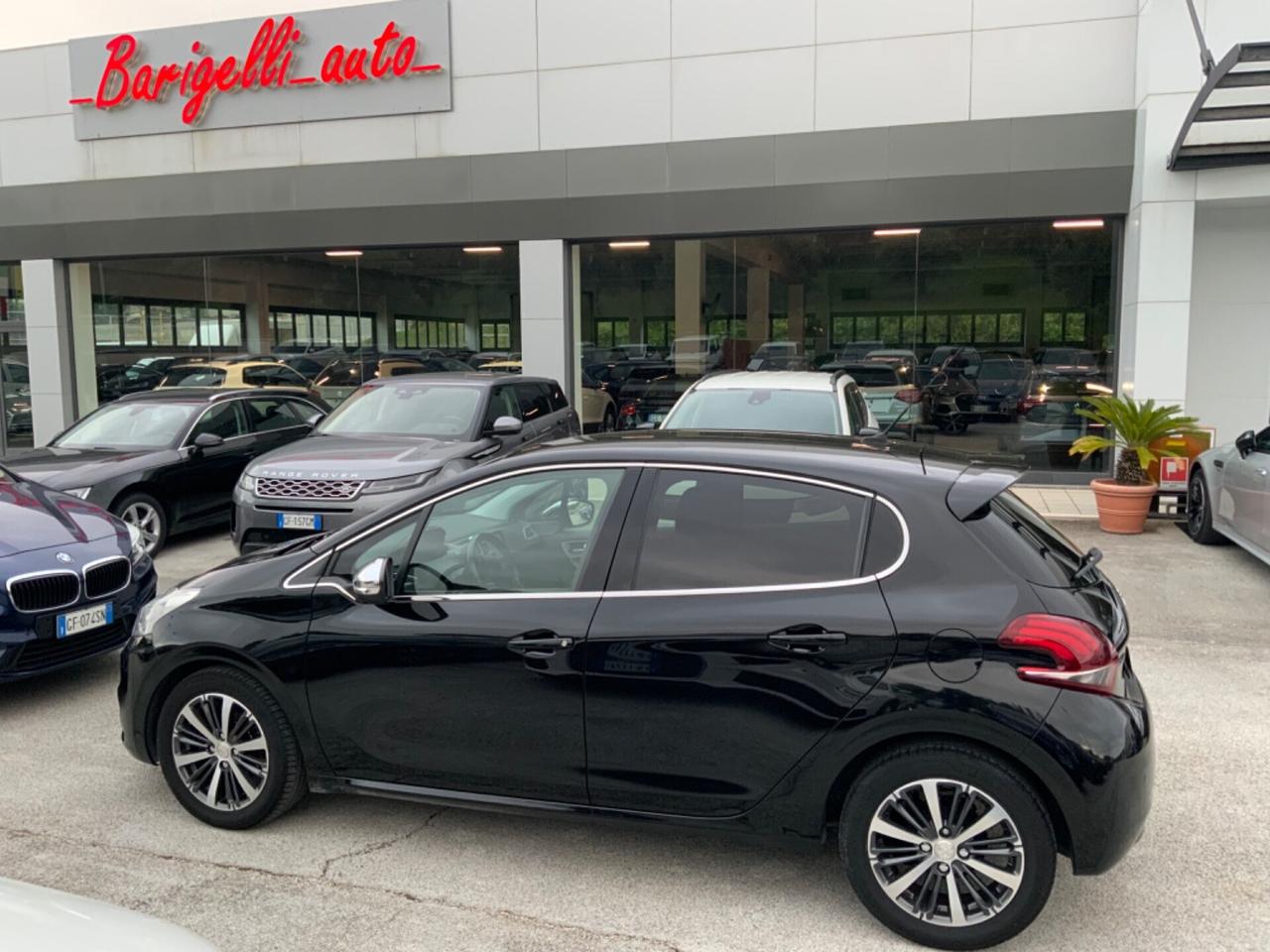 Peugeot 208 PureTech 82 5p. GPL Allure