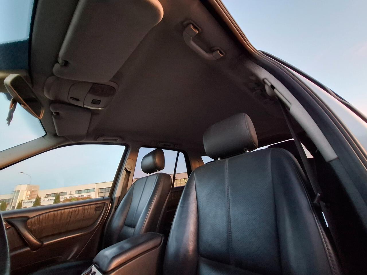 Mercedes-benz ML 270 turbodiesel cat CDI