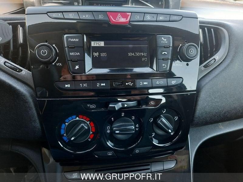 Lancia Ypsilon 1.2 69 CV 5 porte S&S Elefantino Blu