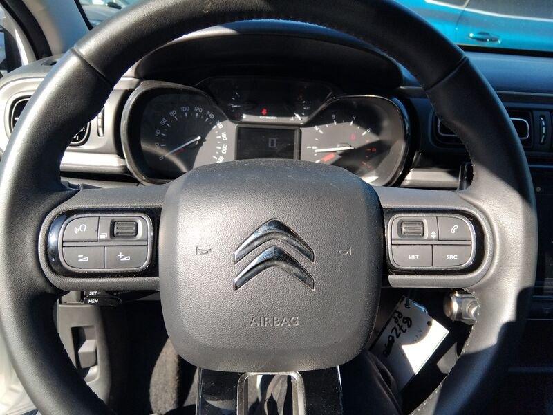 Citroën C3 III 2017 1.2 puretech Shine s&s 83cv