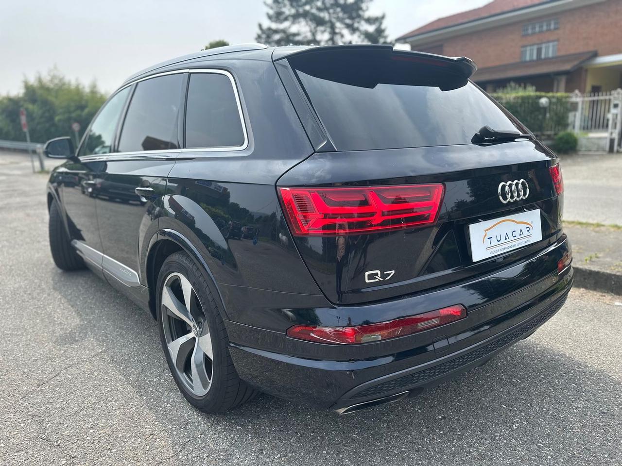 Audi Q7 S Line 3.0 TDI #5846