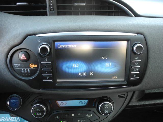 TOYOTA Yaris 1.5 Hybrid 5p. Business -OK NEOPATEN.-"DA VETRINA"