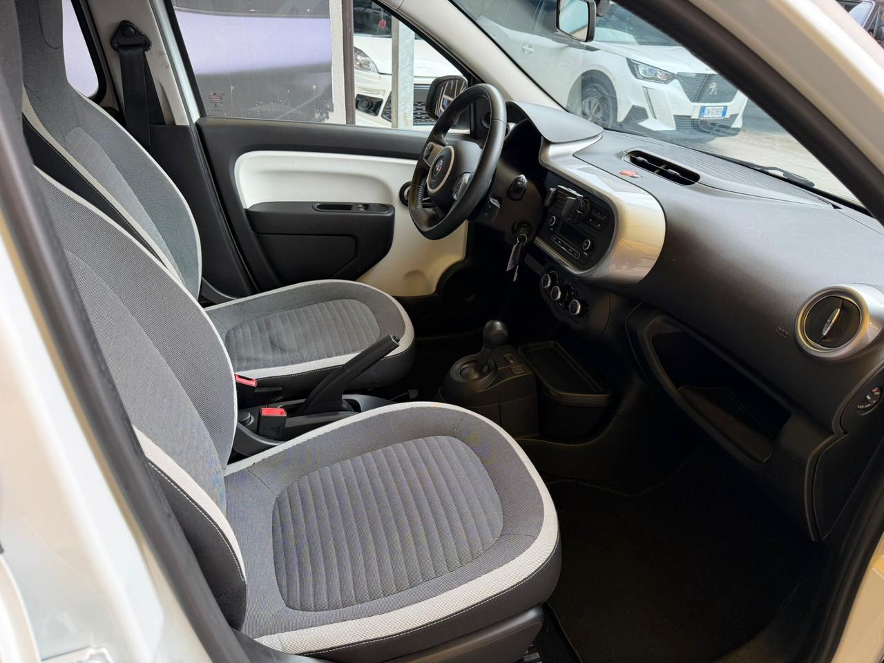 Renault Twingo 1.0c benzina 12 mesi garanzia-2019