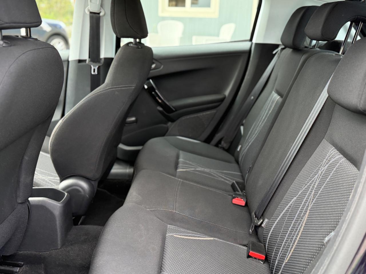 Peugeot 208 NEOPATENTATI GARANZIA