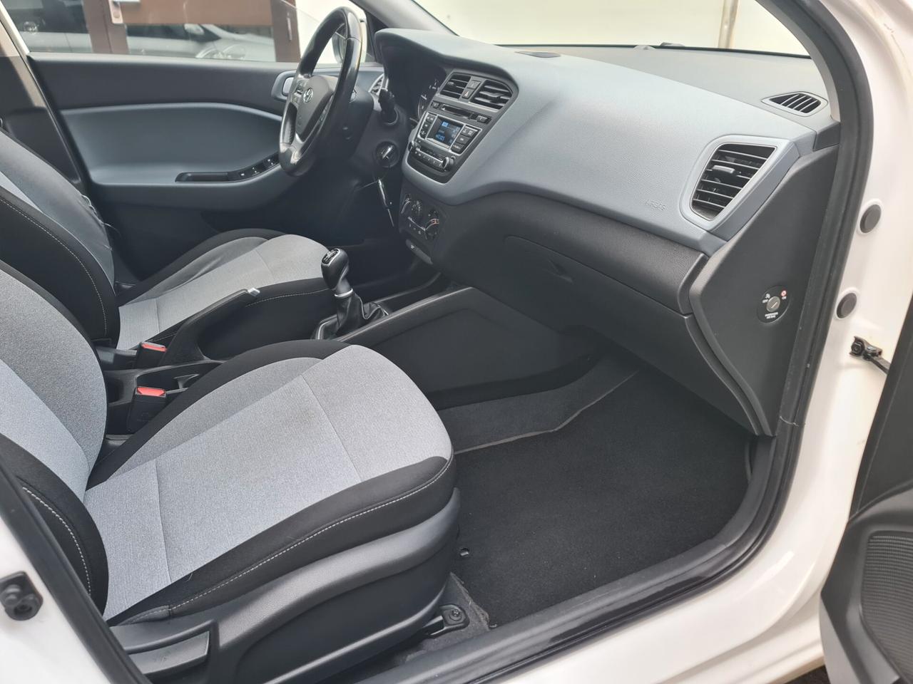 Hyundai i20 1.1 CRDi Euro 6 - 5p